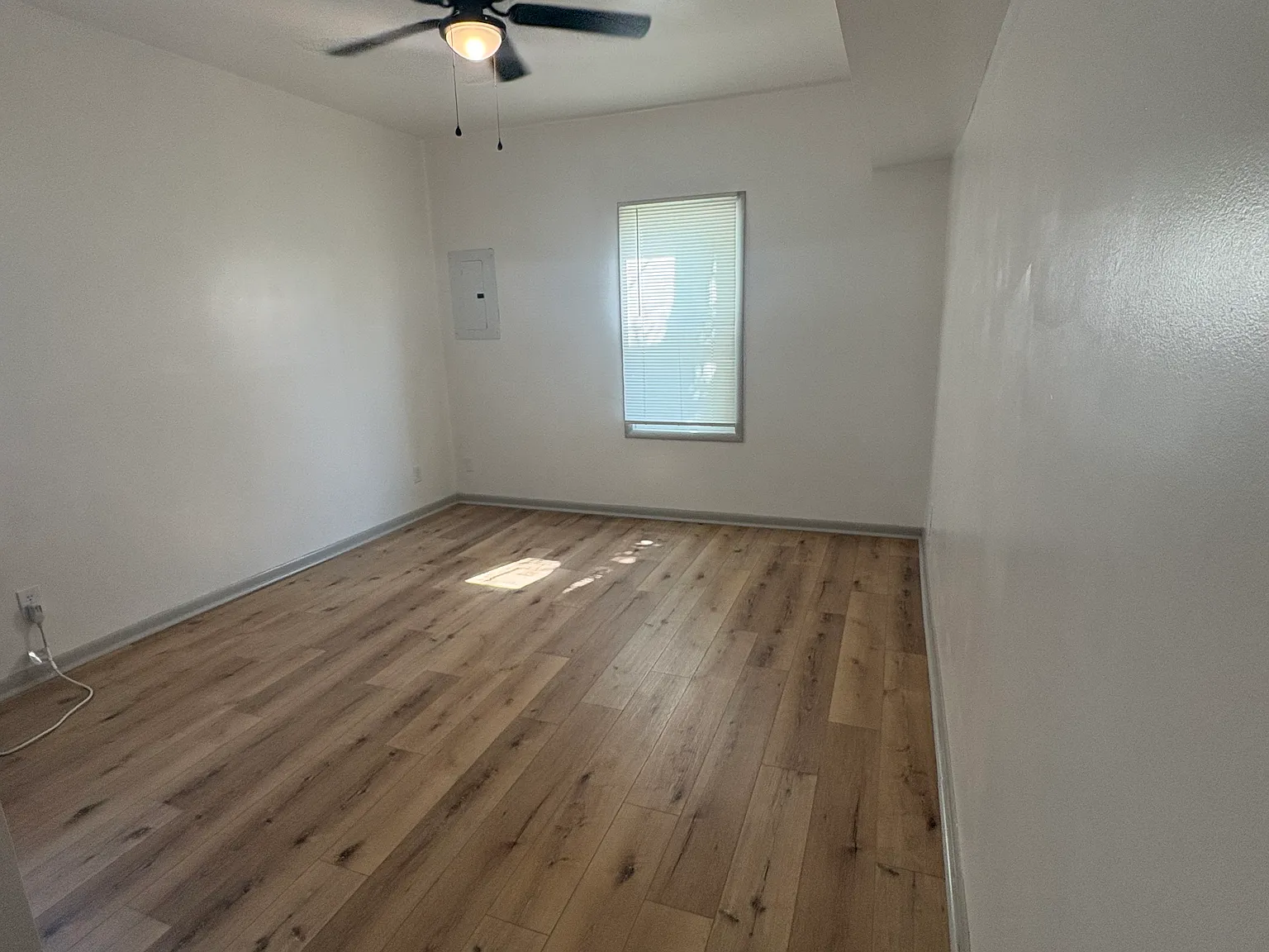 3 bed, 1260 sqft, $1,700 — Photo 3