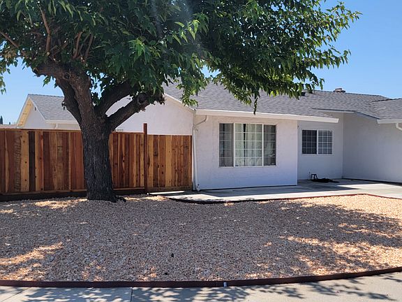 2nd image of 3398 Gawain Dr