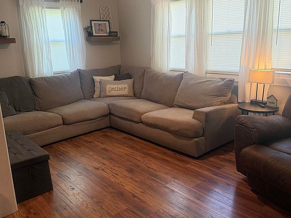5th image of 738 Goltra Ave