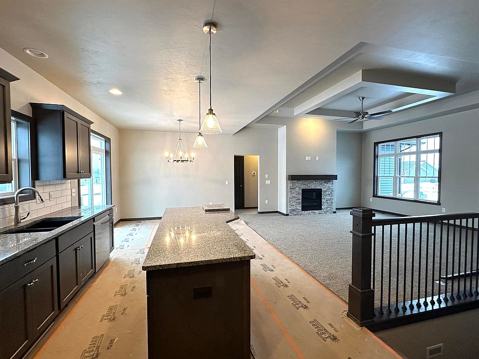 2nd image of N1913 Medina Dr