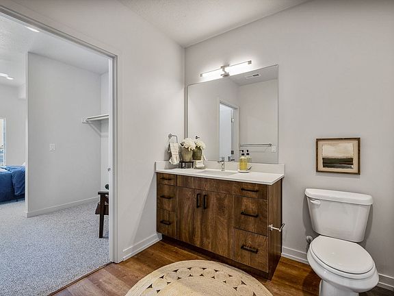 5th image of 615 Riverwalk Dr #221