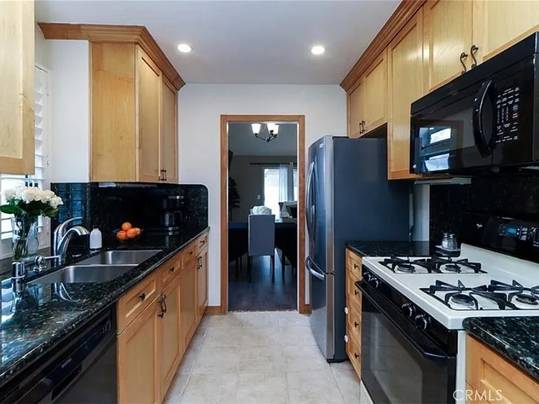 7408 Belpine Pl — Photo 4