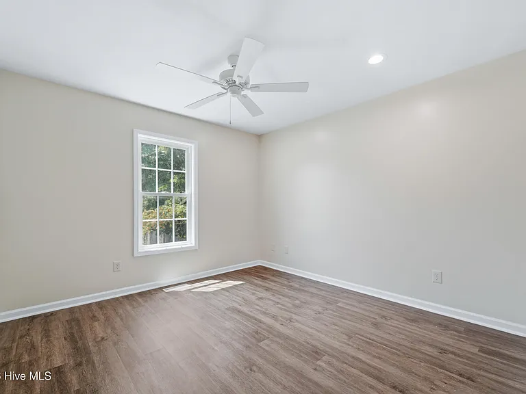 301 Johns Way — Photo 16