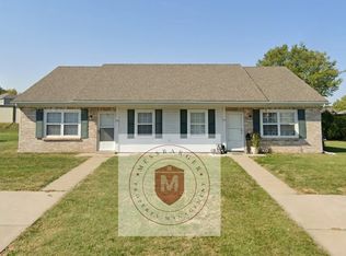 142 N Crest Dr, Raymore, MO 64083