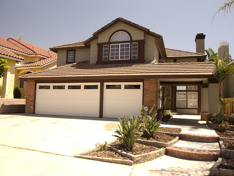 1st image of 533 Hillsborough Way