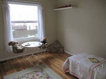 4th image of 3318 Rivera St