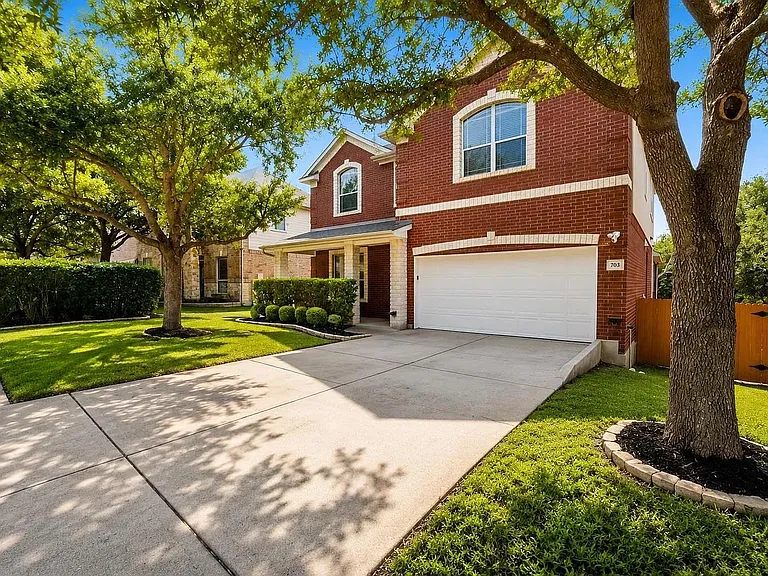 703 S Frontier Ln — Photo 2