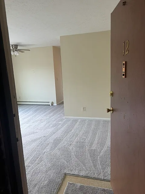 1 bed, 560 sqft, $750 — Photo 2