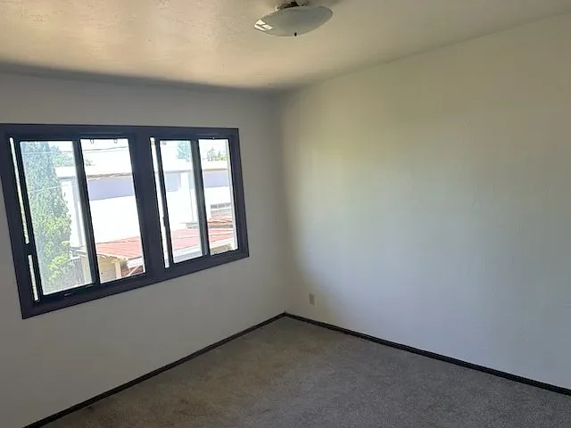 2 bed, $1,400 — Photo 3