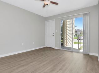 215 Lake Brook Cir UNIT 101, Brandon, FL 33511