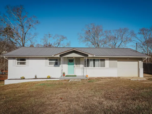 6 Wayne Ln, Rossville, GA 30741