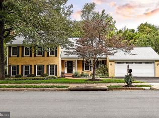 11906 Riders Ln, Reston, VA 20191