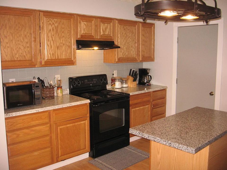 2nd image of 391 Constance St
