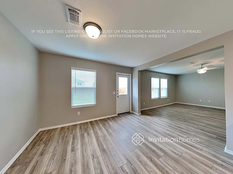 1434 Embrook Trl — Photo 4