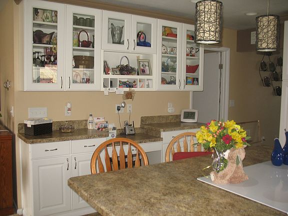 5th image of 806 7th Ave N