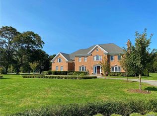 15A Stable Ct, Muttontown, NY 11732
