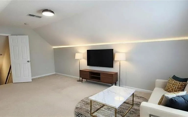 1281 Key Manor Ln — Photo 6