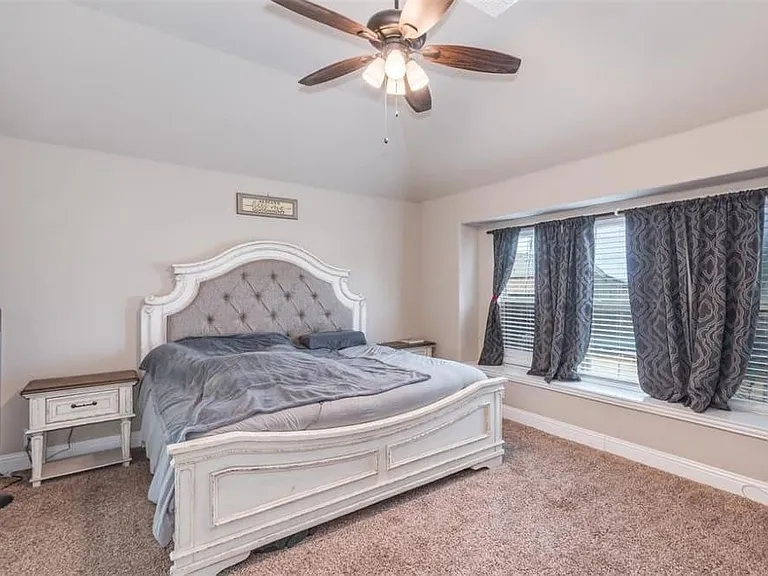 1044 Kingston Dr — Photo 9