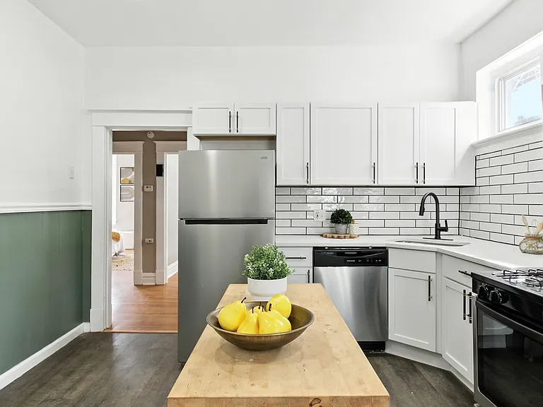 6451 S Kingshighway Blvd — Photo 8