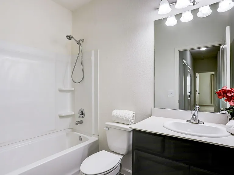 1028 White Birch Ln — Photo 10