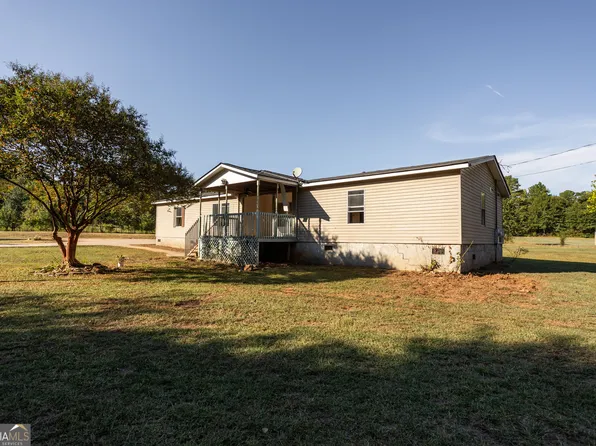 2353 Hancock Dr, Social Circle, GA 30025