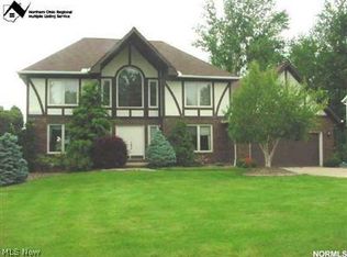 6293 Coldstream Dr, Cleveland, OH 44143