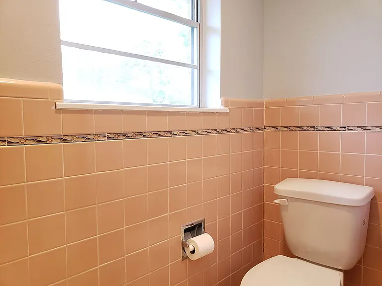 219 Stanford St — Photo 13