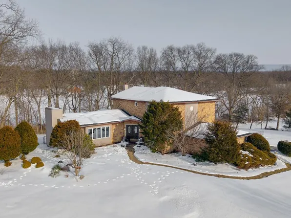 10215 Mar Rock Dr, Hagerstown, MD 21740