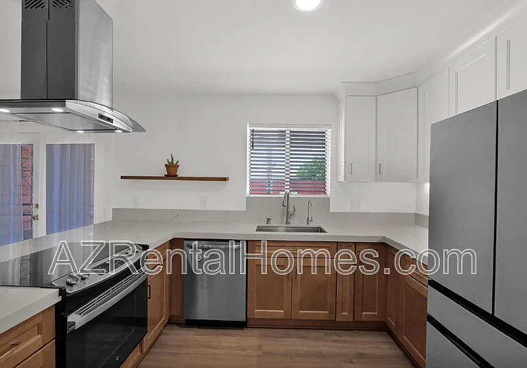 1745 W Capri Ave — Photo 12