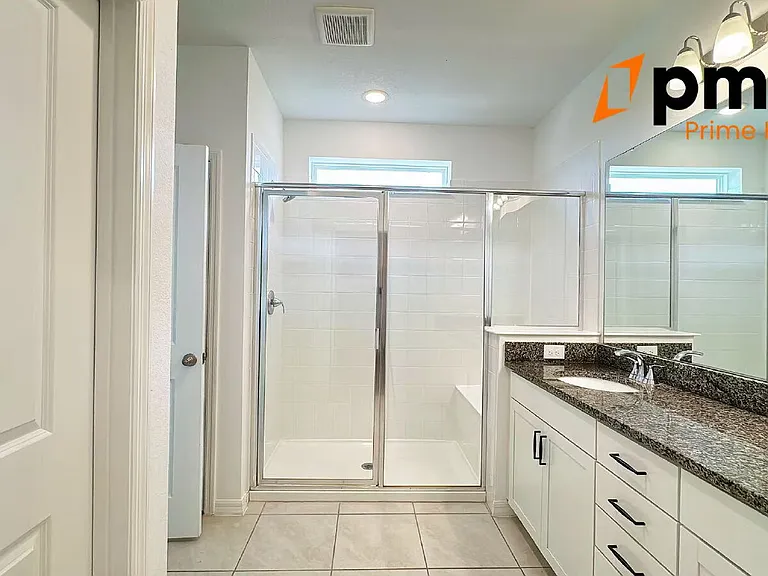 2252 Emerald Springs Dr — Photo 32