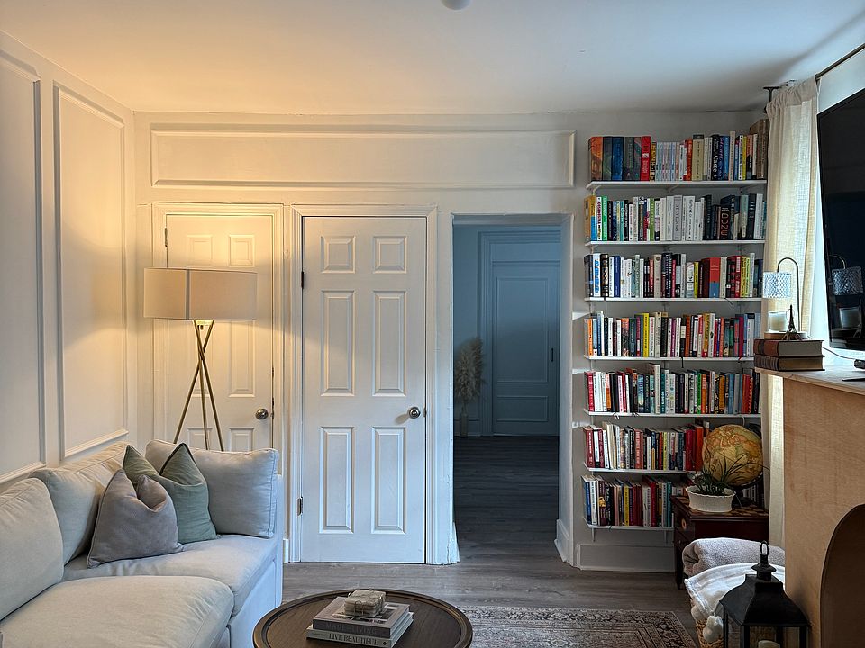 1st image of 374 Lyceum Ave APT 1
