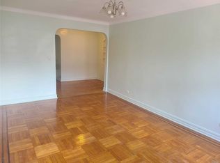 65-38 Booth St #4J, Rego Park, NY 11374