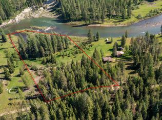 1201 Robinson Dr, Priest River, ID 83856