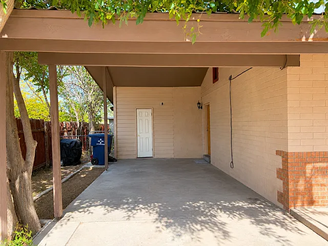 710 Caine St — Photo 21