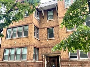 2300 W Sunnyside Ave APT 3E, Chicago, IL 60625