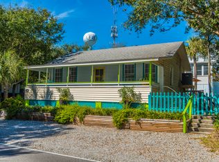 518 E Ashley Ave, Folly Beach, SC 29439