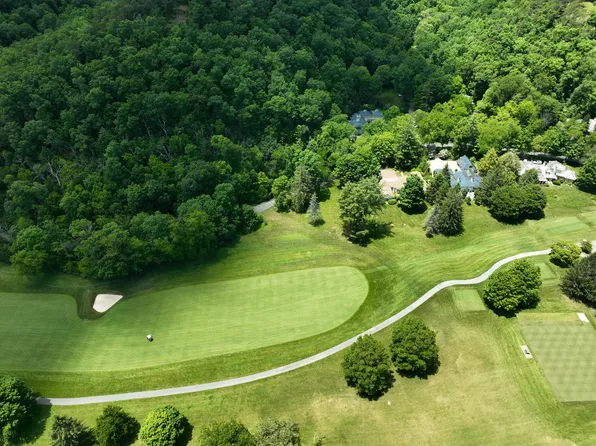 516 Village Run Rd, White Sulphur Springs, WV 24986