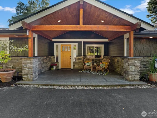 8520 David Day Drive NW, Gig Harbor, WA 98332