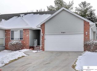 9165 Laurel Plz, Omaha, NE 68134