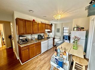 224 Hanover St APT 13, Boston, MA 02113