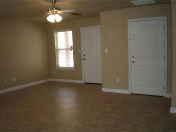 3rd image of 3115 Weave Ct