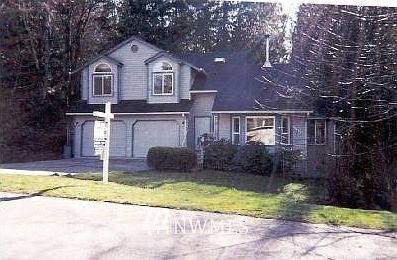 1st image of 25983 Circle Drive NW