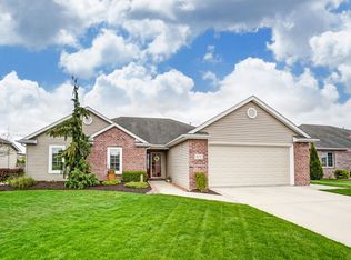 1107 Sycamore Ct, Auburn, IN