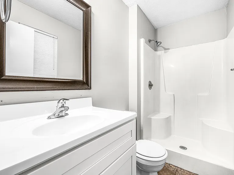 615 W Tietgen St — Photo 19