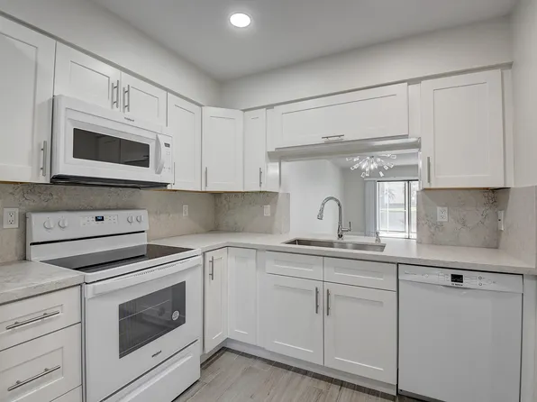 7340 Amberly Lane #108, Delray Beach, FL 33446