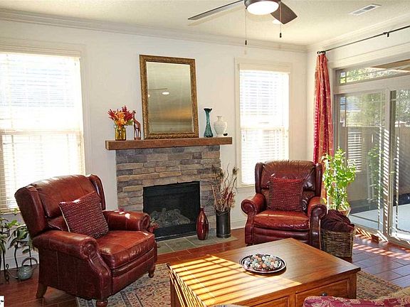 4th image of 318 Owasso Dr