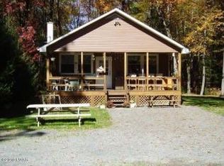 110 Dawson Rd, Hawley, PA 18428