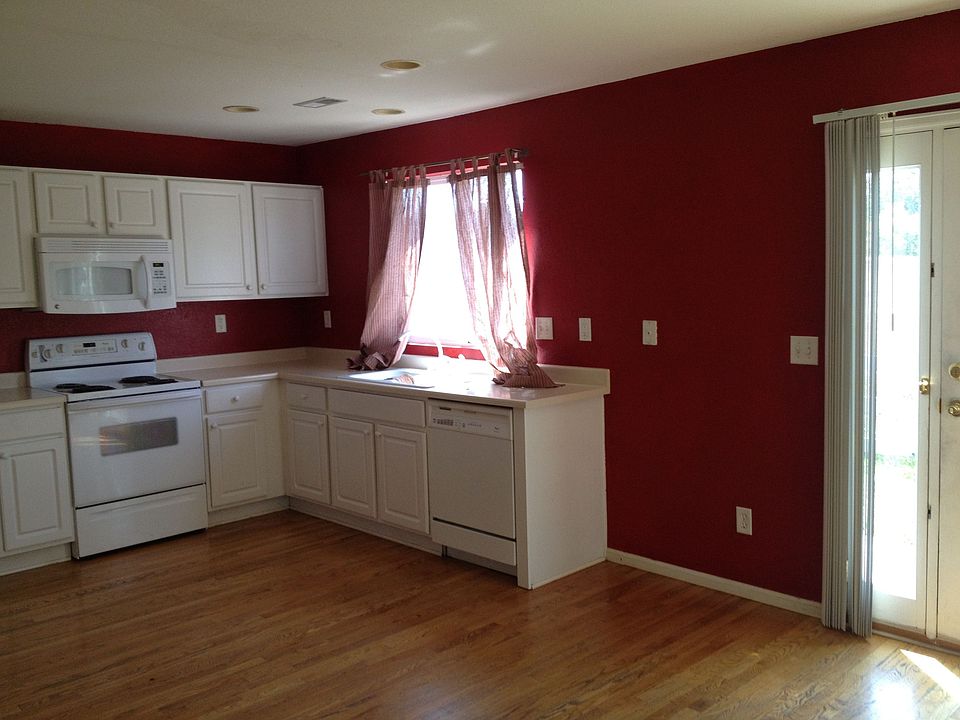 1st image of 4253 W Kenyon Ave