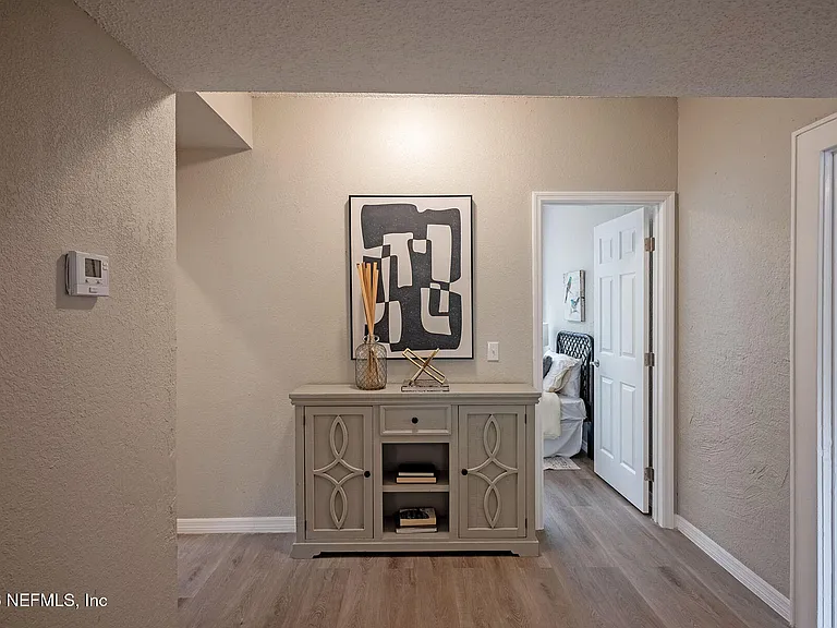 325 Alder St — Photo 18