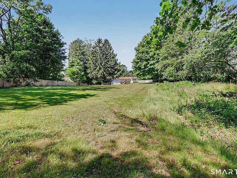 130 W Norwalk Rd — Photo 37